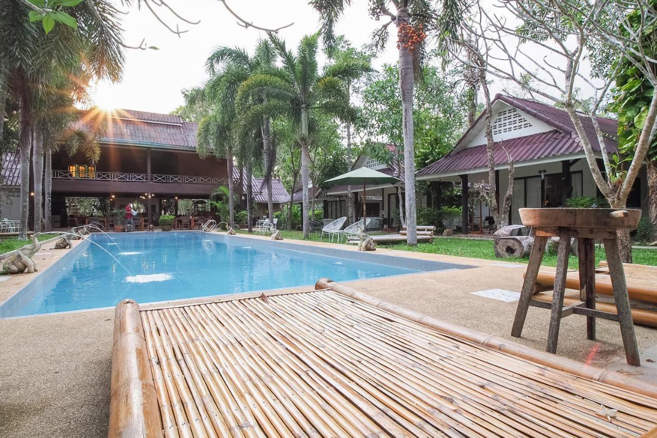 Capital O 834 Iyara Resort & Spa Koh Chang Exterior foto